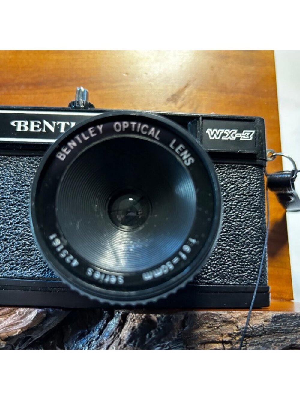 Vintage BENTLEY WX-3 35mm Film Photo Camera 50mm Lens with softcase UNTESTED - Picture 2 of 9